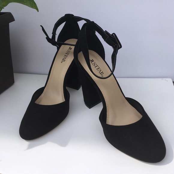 Heels - Picture 2 of 8